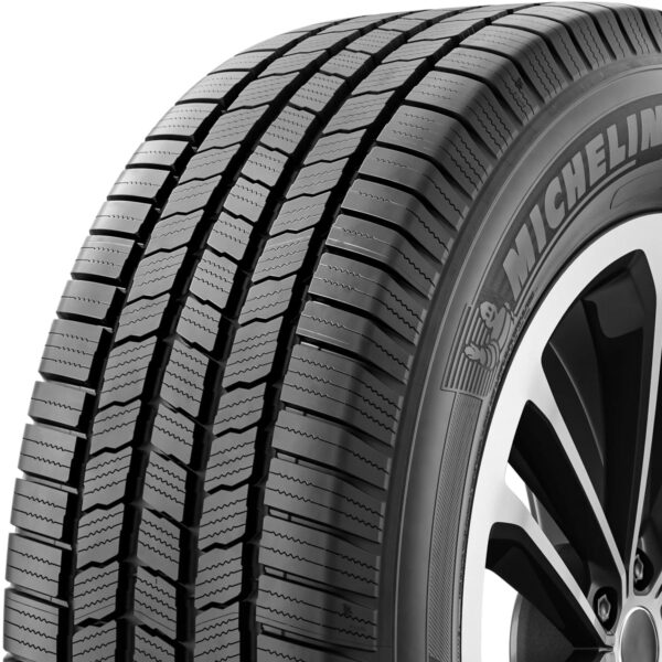 Michelin Defender LTX M/S All-Season LT265/60R20/E 121/118R Tire - Image 3