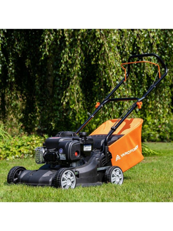 40cm Hand Push Petrol Lawnmower with 125cc Briggs and Stratton 300 Engine - GMB40 - Image 4