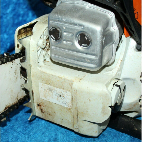 STIHL MS271 Farm Boss Chainsaw �� 50.2 Cc, 2.6 KW - Image 9