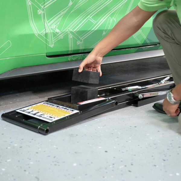 QuickJack 7000TL Portable Car Lift for Trucks & SUVs, 7000 lbs Capacity - Image 7