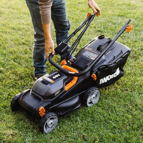 40V Power Share 4.0Ah 14" Cordless Lawn Mower (Battery and Charger Included) - Image 2