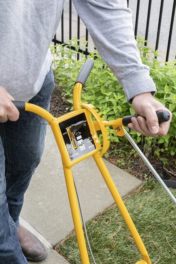 Powered Lawn Edger, 5.50 Gross Torque/3.5 HP B&S Engine 7′′ Wheels - Image 4
